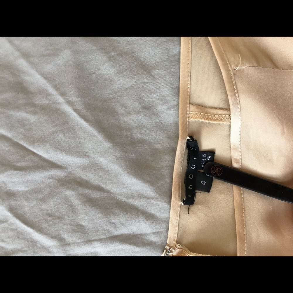 Silk ivory THEORY slip skirt - Picture 7 of 9